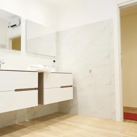 Cipriani Luxury Apartamento *
